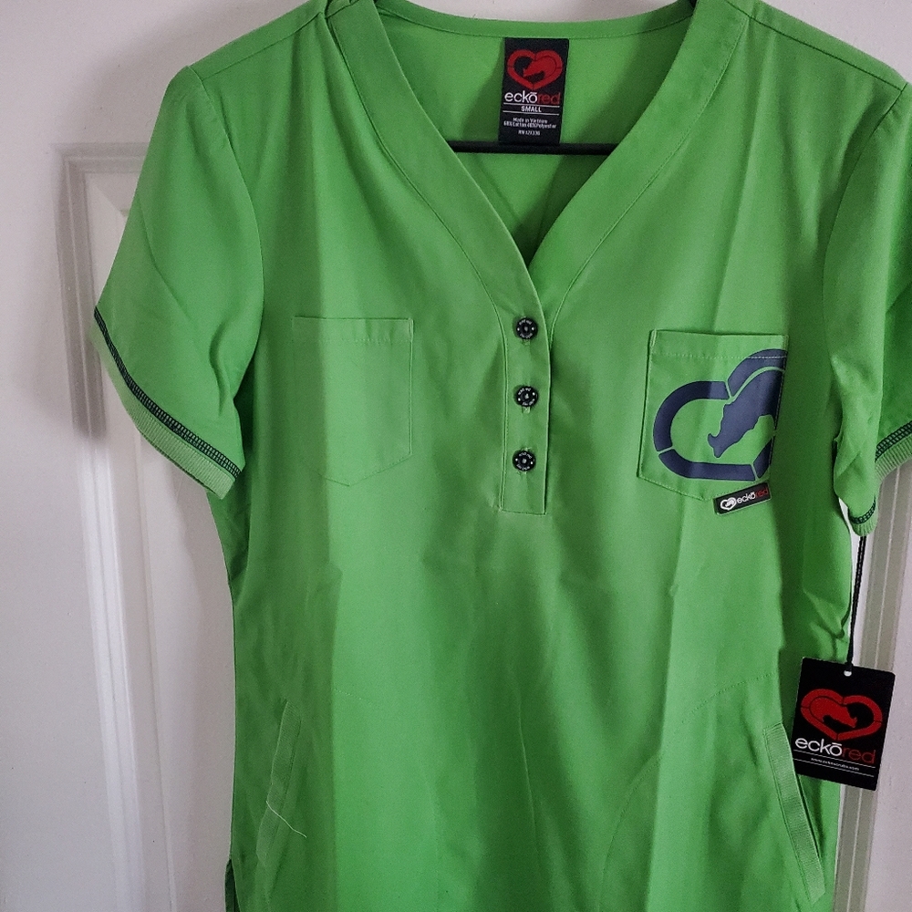 Scrub top